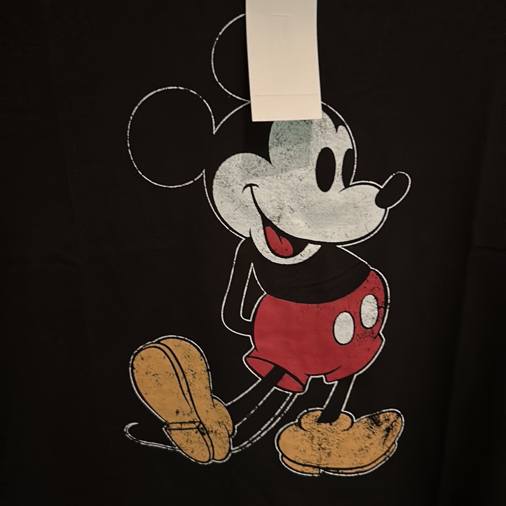 Disney NWT Juniors Mickey T-Shirt Size Medium in Black - Picture 4 of 5